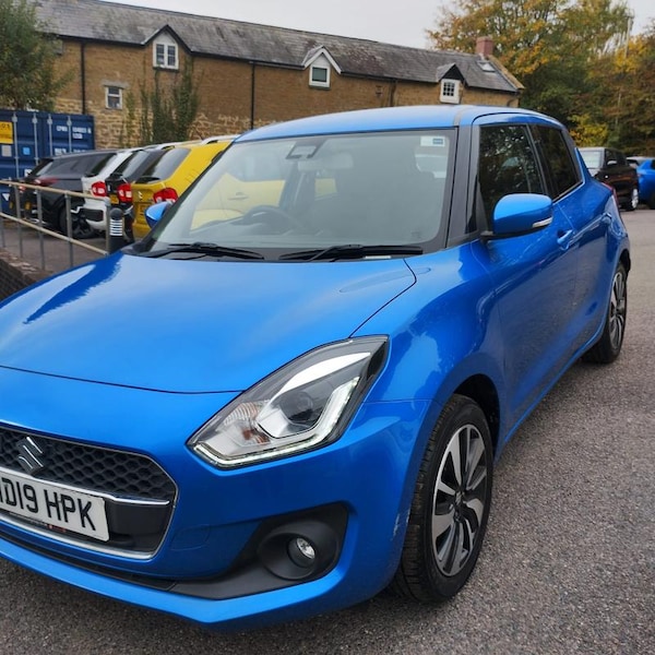 Used Suzuki Swift 2019 for sale - 76244803: Photo 2