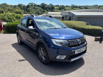 Used Dacia Sandero Stepway 2018 for sale - 79102457: Photo