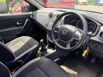 Used Dacia Sandero Stepway 2018 for sale - 79102457: Photo