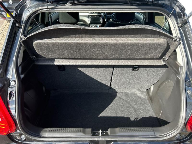 Used Suzuki Swift 2022 for sale - 76196541: Photo 23