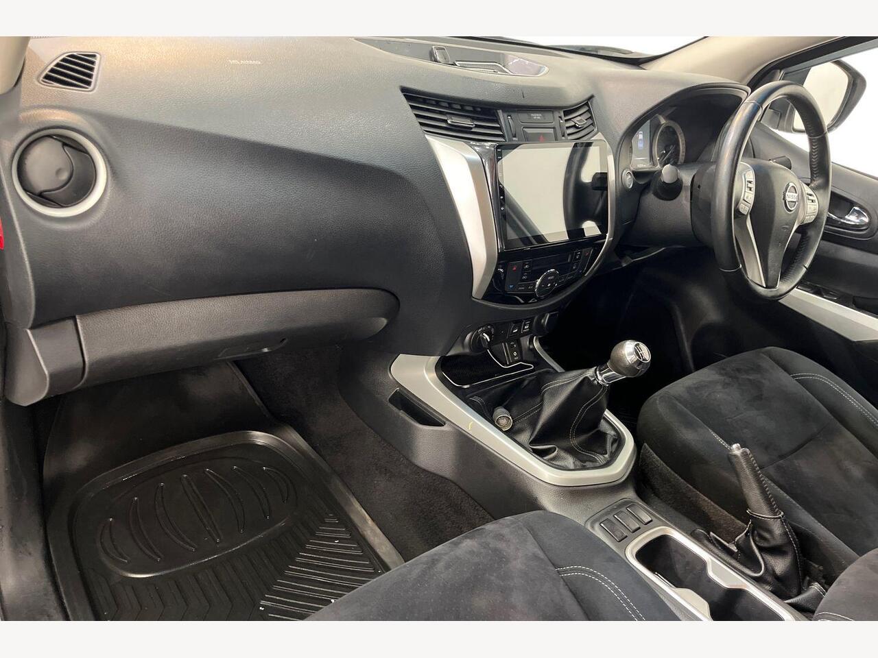 Used Nissan Navara 2016 for sale - 76673444: Photo 2