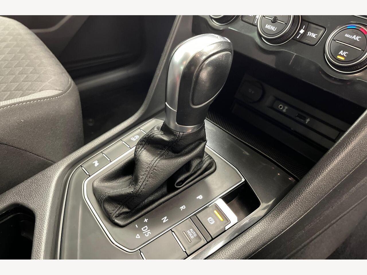 Used Volkswagen Tiguan 2017 for sale - 77512313: Photo 10