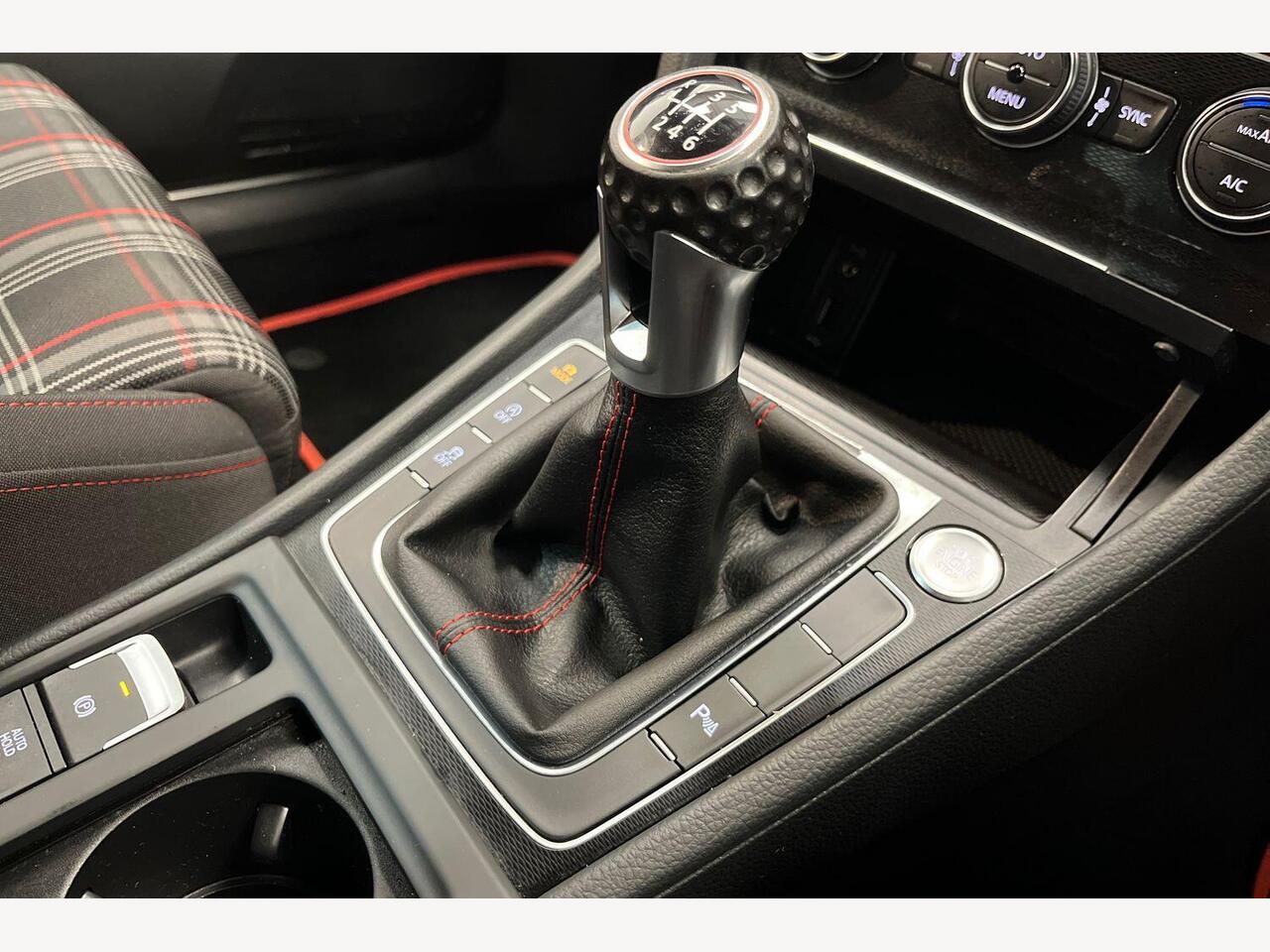 Used Volkswagen Golf 2016 for sale - 77972431: Photo 10