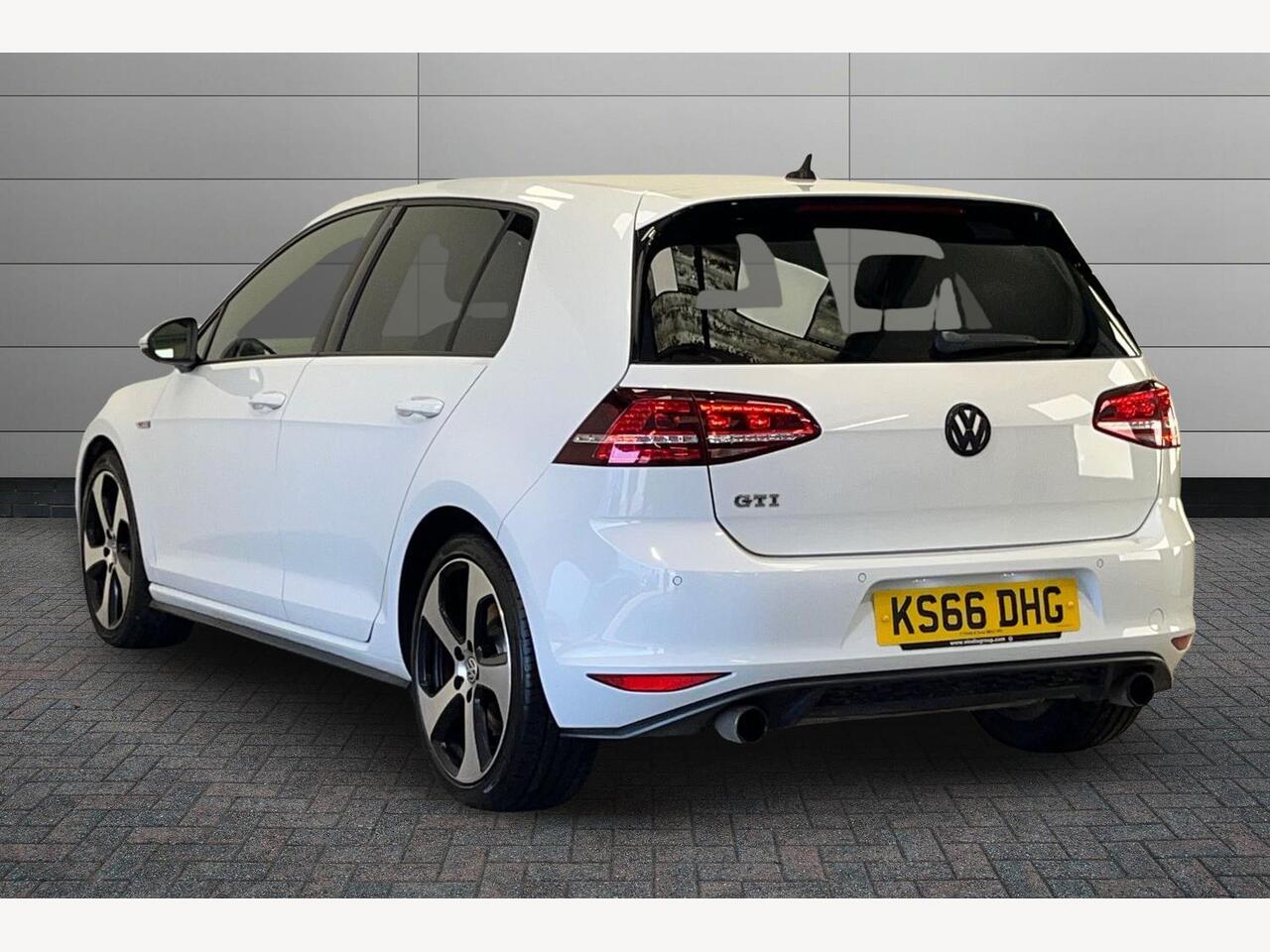 Used Volkswagen Golf 2016 for sale - 77972431: Photo 5