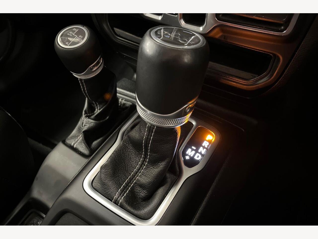 Used Jeep Wrangler 2020 for sale - 76680945: Photo 10