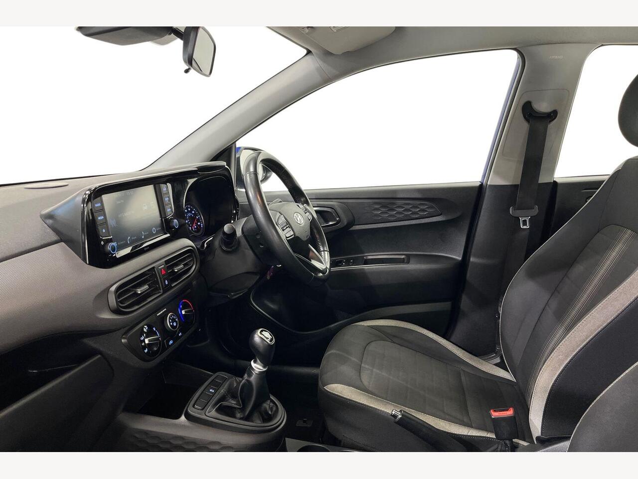 Used Hyundai i10 2022 for sale - 77470656: Photo 2