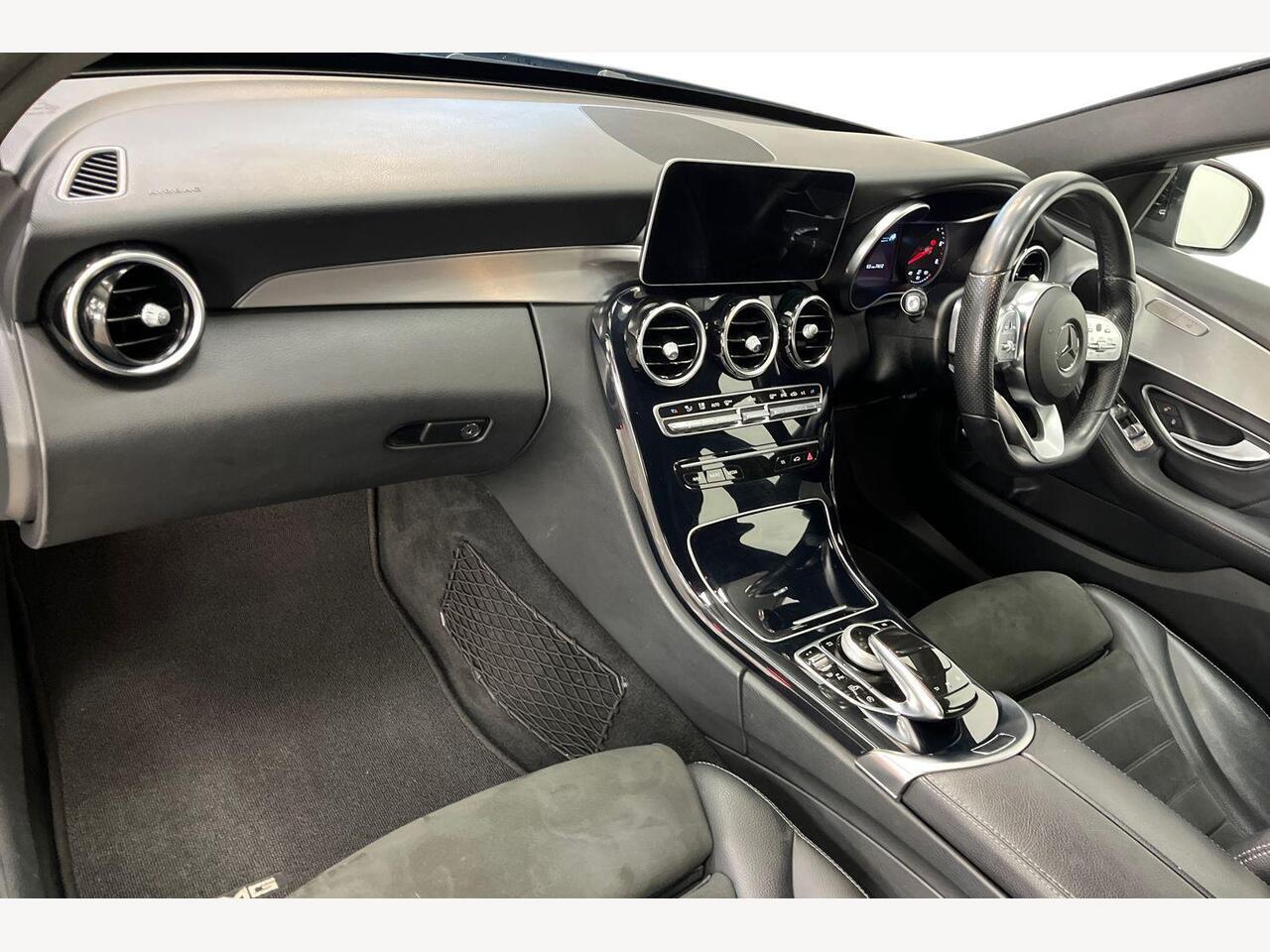 Used Mercedes-Benz C Class 2019 for sale - 77084804: Photo 2