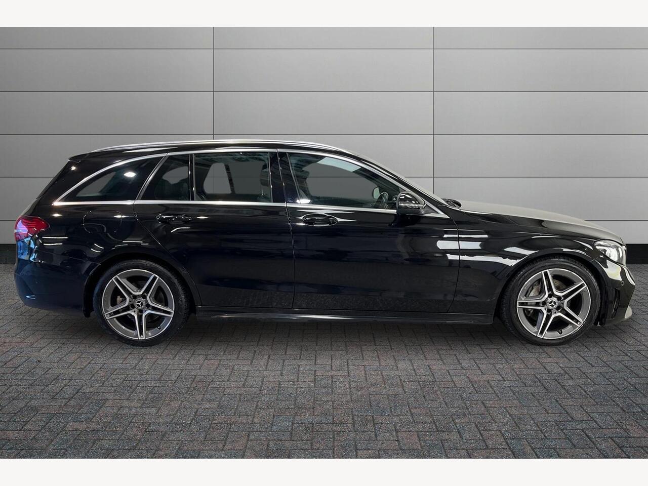 Used Mercedes-Benz C Class 2019 for sale - 77084804: Photo 4