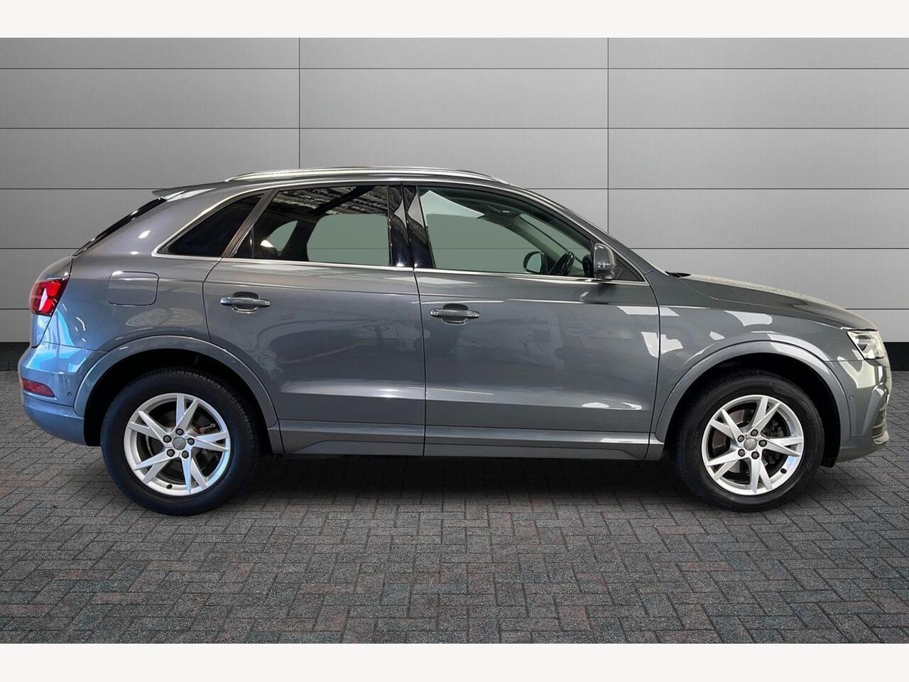 Used Audi Q3 2015 for sale - 76954076: Photo 6