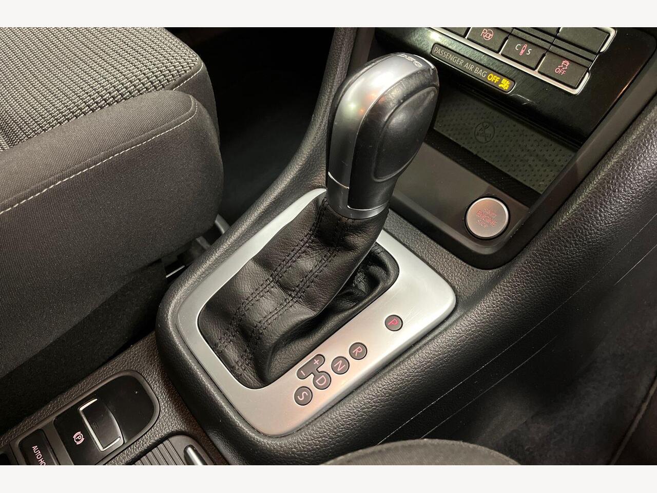 Used Volkswagen Sharan 2017 for sale - 77388690: Photo 10