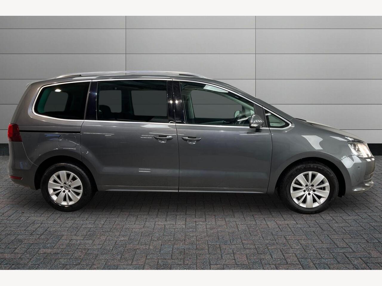 Used Volkswagen Sharan 2017 for sale - 77388690: Photo 6