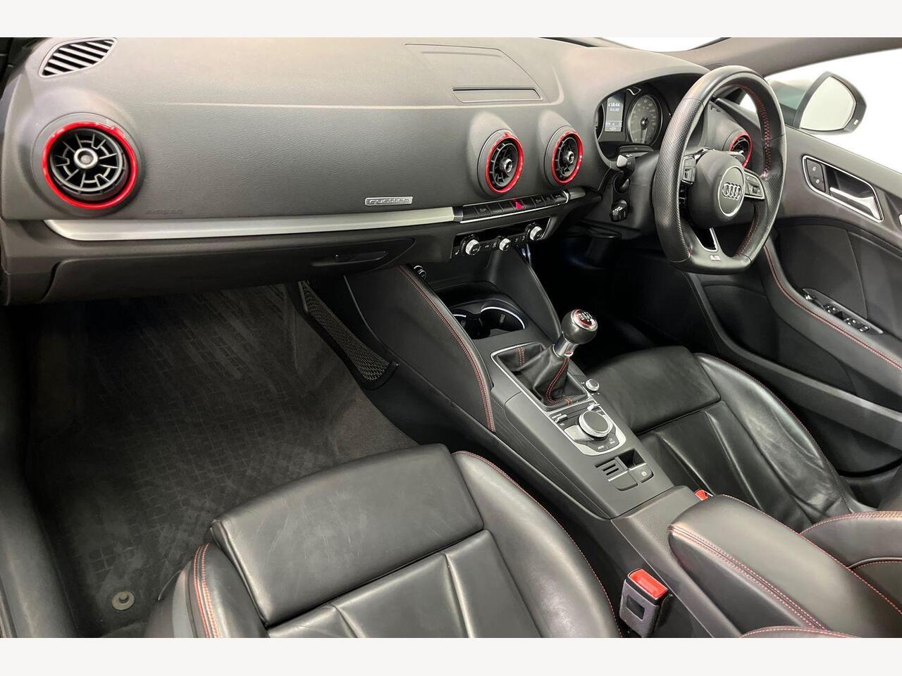 Used Audi A3 2017 for sale - 76647759: Photo 2