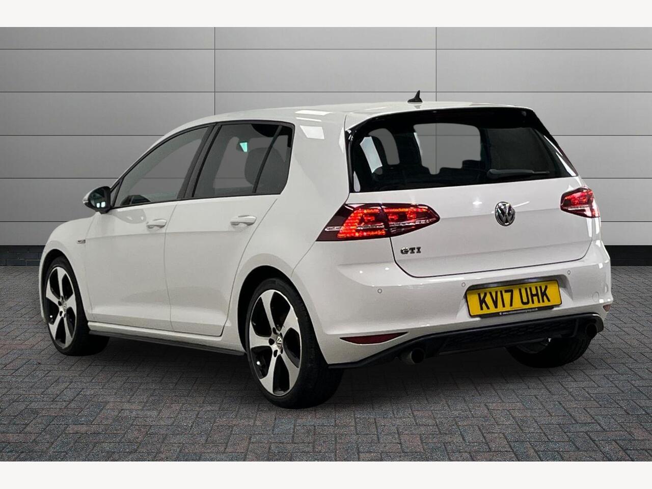 Used Volkswagen Golf 2017 for sale - 77428029: Photo 3