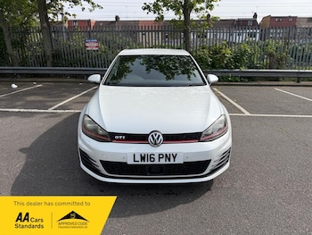 Used Volkswagen Golf 2016 for sale - 78493204: Photo