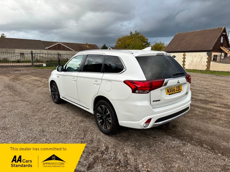 Used Mitsubishi Outlander 2016 for sale - 76386928: Photo 11