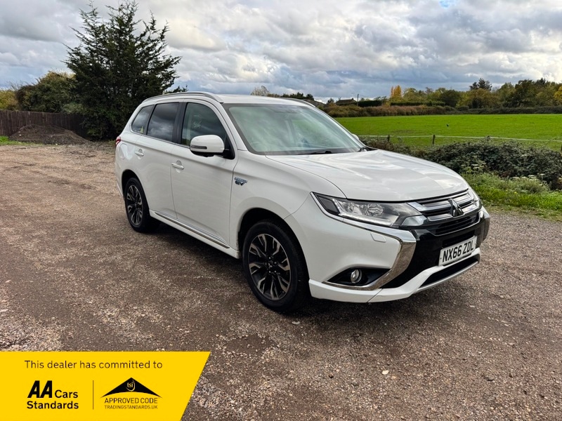 Used Mitsubishi Outlander 2016 for sale - 76386928: Photo 2