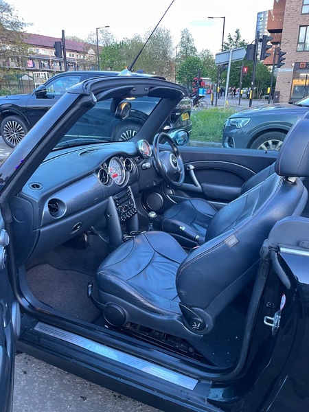 Used MINI Convertible 2005 for sale - 76386940: Photo 13