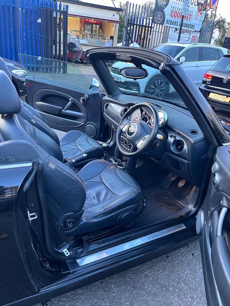Used MINI Convertible 2005 for sale - 76386940: Photo 16