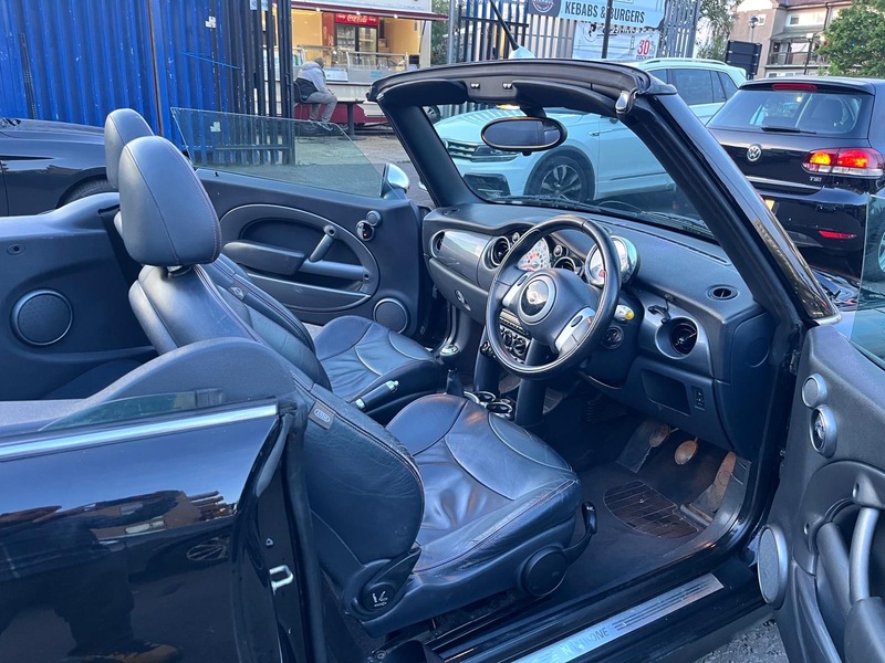 Used MINI Convertible 2005 for sale - 76386940: Photo 17