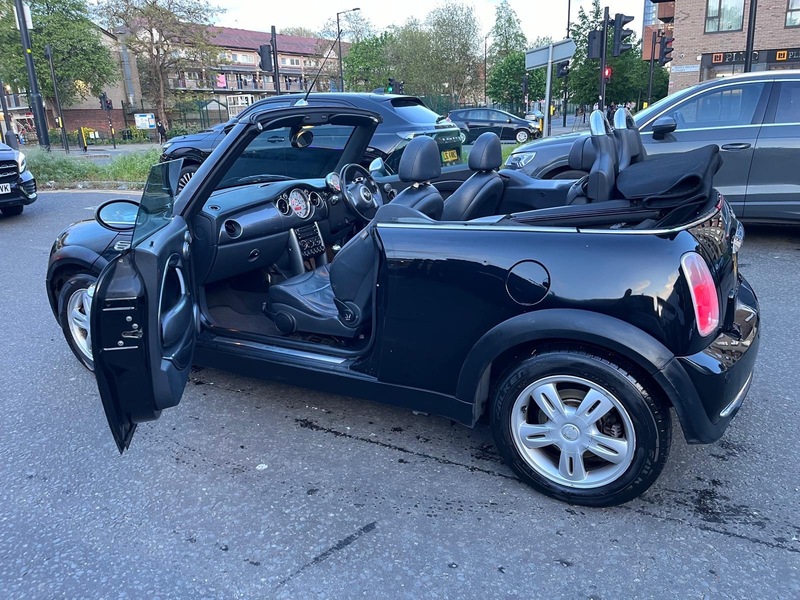 Used MINI Convertible 2005 for sale - 76386940: Photo 19