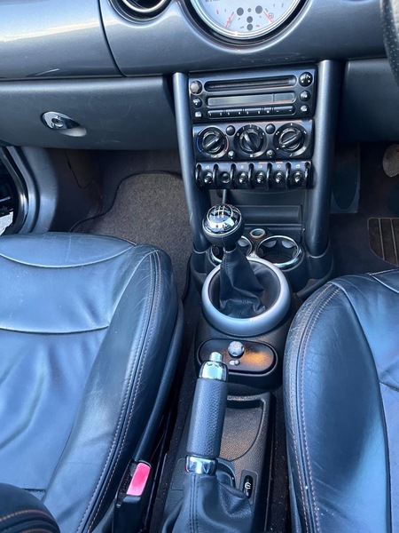 Used MINI Convertible 2005 for sale - 76386940: Photo 25