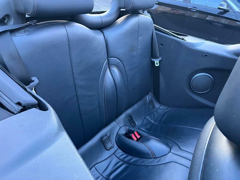 Used MINI Convertible 2005 for sale - 76386940: Photo 32