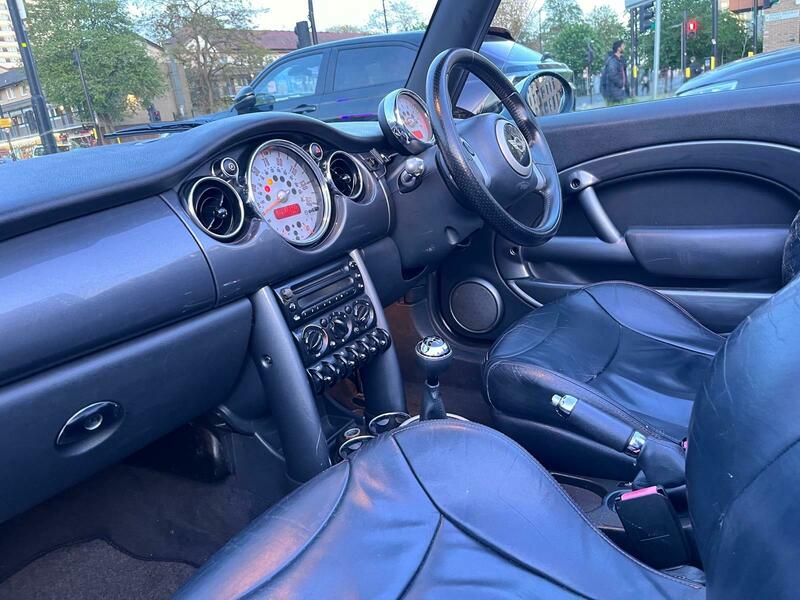 Used MINI Convertible 2005 for sale - 76386940: Photo 36