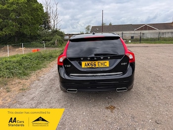 Used Volvo V60 2016 for sale - 78525837: Photo