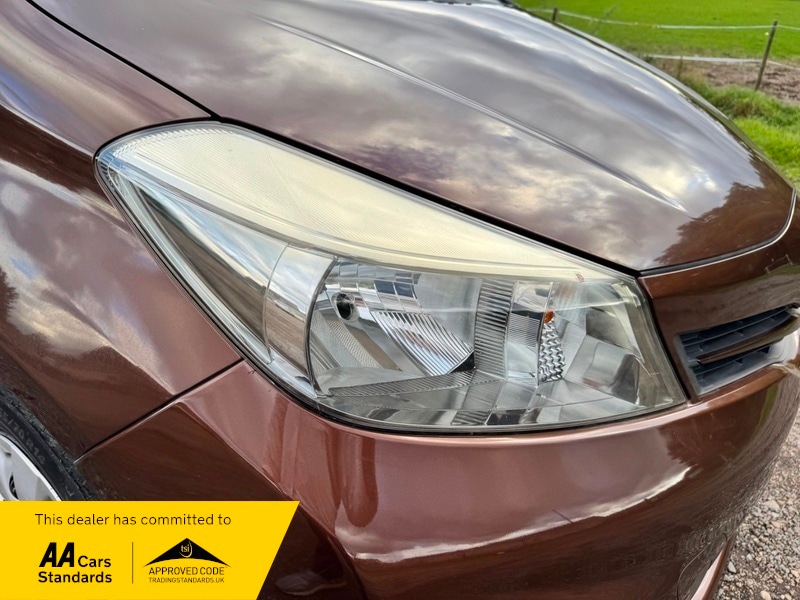 Used Toyota Vitz 2025 for sale - 76386964: Photo 12