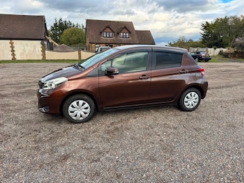 Used Toyota Vitz undefined for sale - 76386964: Photo