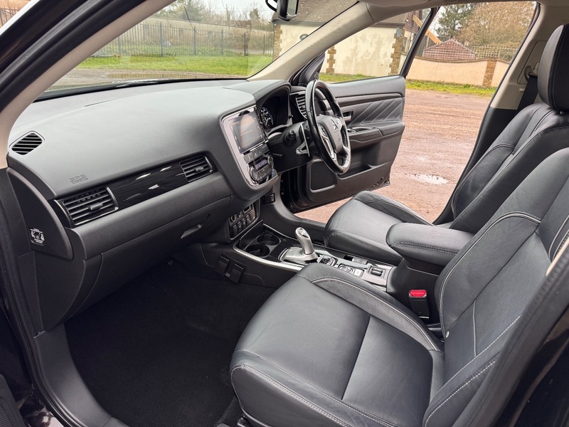 Used Mitsubishi Outlander 2018 for sale - 77065484: Photo 39