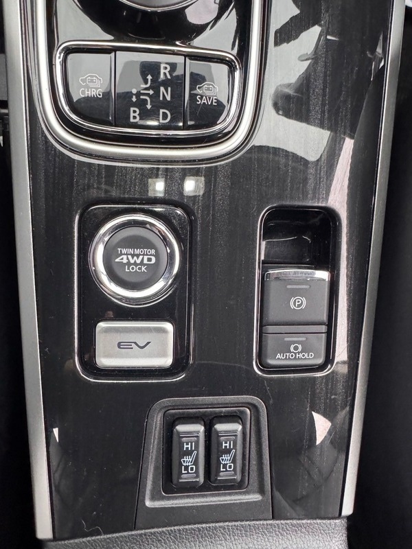 Used Mitsubishi Outlander 2018 for sale - 77065484: Photo 42