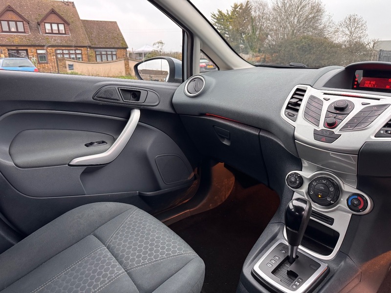 Used Ford Fiesta 2010 for sale - 77065482: Photo 26