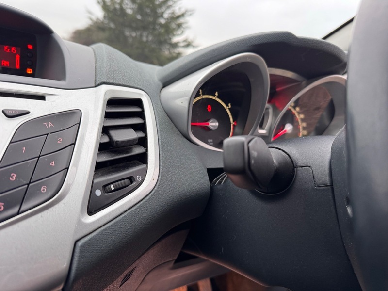 Used Ford Fiesta 2010 for sale - 77065482: Photo 28