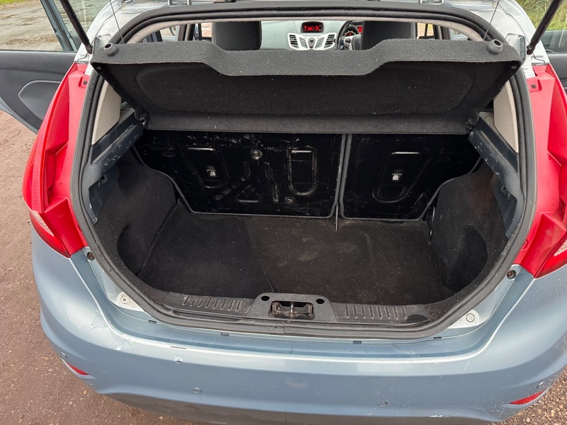 Used Ford Fiesta 2010 for sale - 77065482: Photo 40