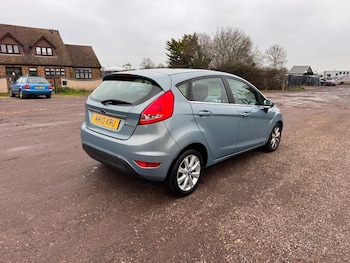Used Ford Fiesta 2010 for sale - 77065482: Photo