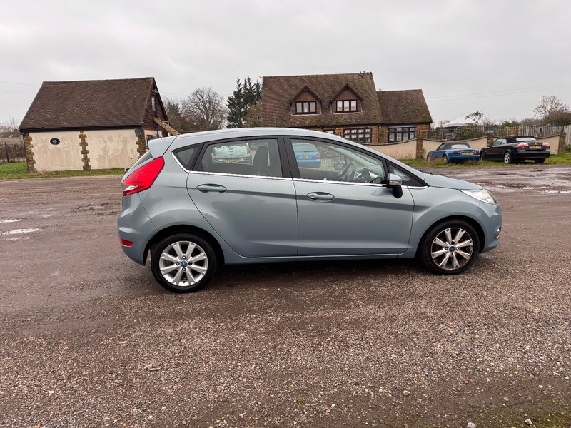 Used Ford Fiesta 2010 for sale - 77065482: Photo 5