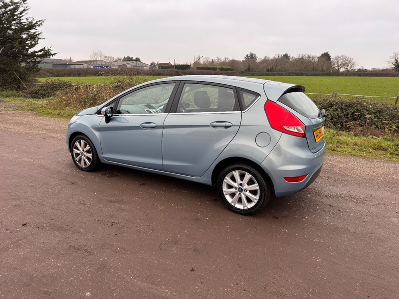 Used Ford Fiesta 2010 for sale - 77065482: Photo 9
