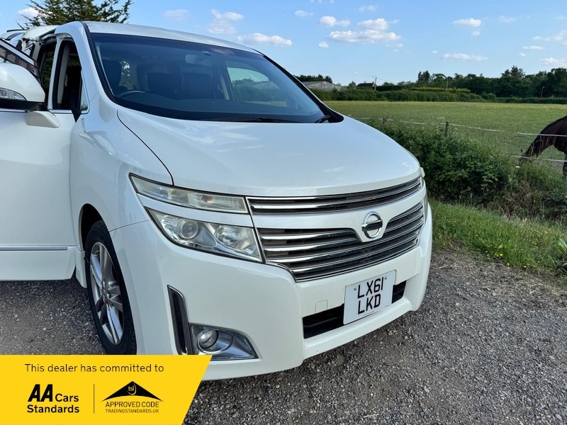 Used Nissan Elgrand 2023 for sale - 76386939: Photo 11