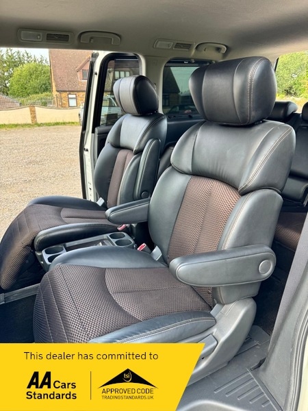 Used Nissan Elgrand 2023 for sale - 76386939: Photo 35