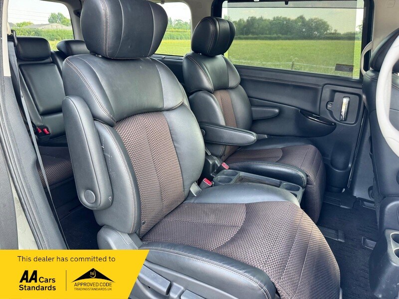 Used Nissan Elgrand 2023 for sale - 76386939: Photo 43