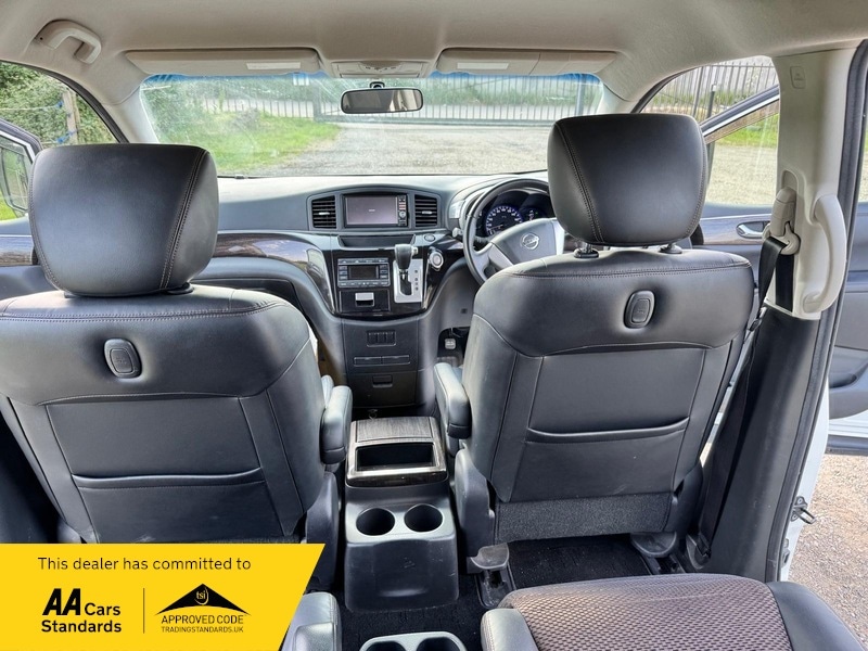 Used Nissan Elgrand 2023 for sale - 76386939: Photo 44