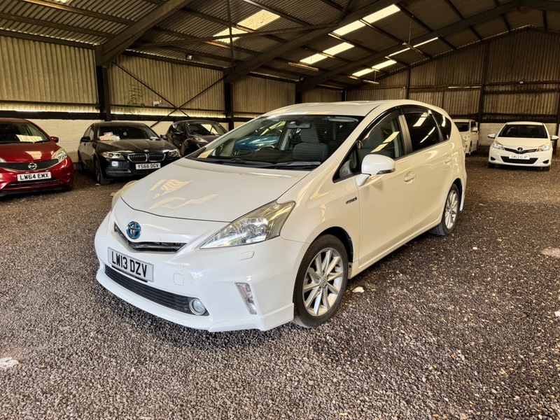 Used Toyota Prius+ 2024 for sale - 76386934: Photo 4