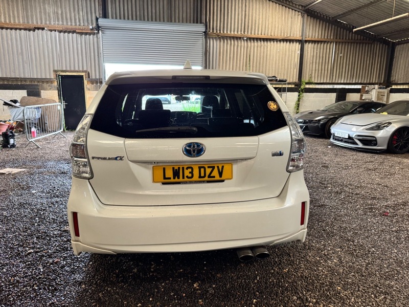 Used Toyota Prius+ 2024 for sale - 76386934: Photo 6