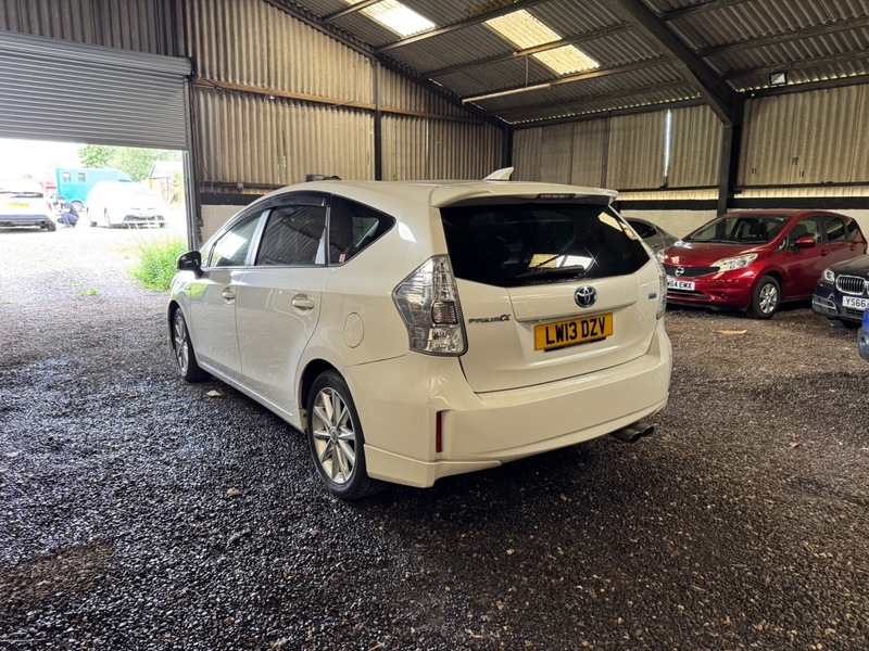 Used Toyota Prius+ 2024 for sale - 76386934: Photo 9