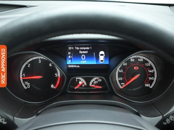 Used Ford Focus 2017 for sale - 74780916: Photo 11