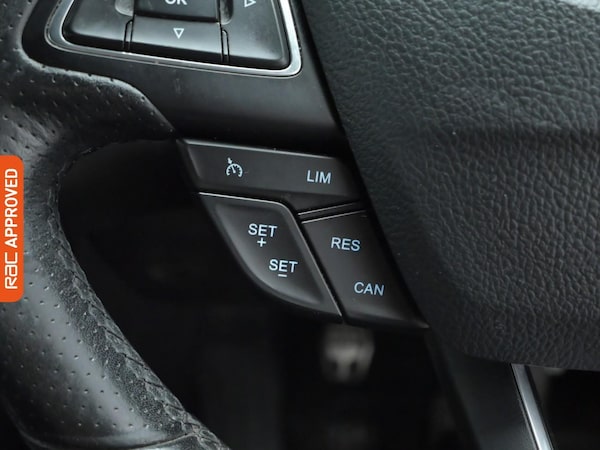 Used Ford Focus 2017 for sale - 74780916: Photo 23