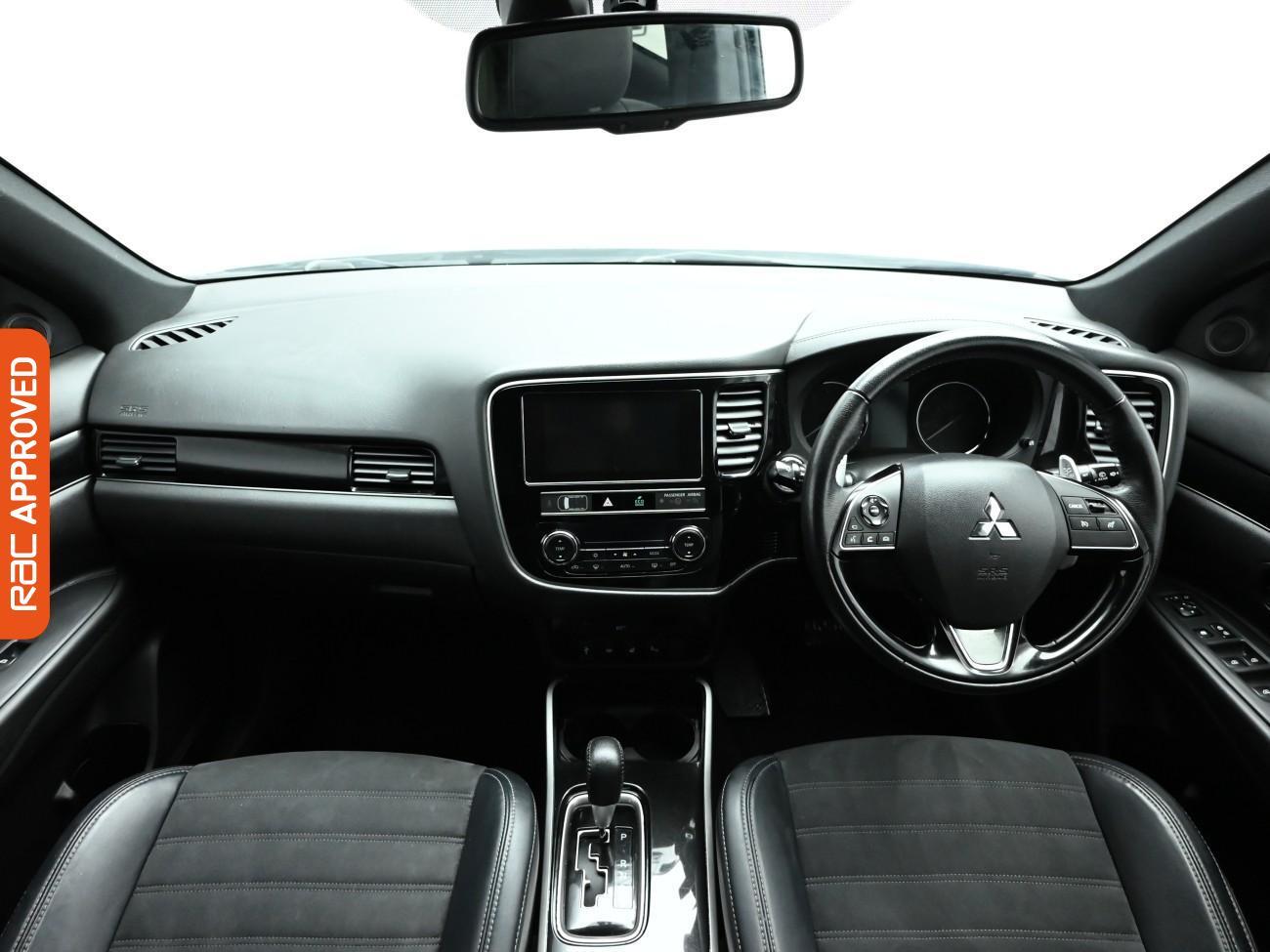 Used Mitsubishi Outlander 2019 for sale - 77834797: Photo 2