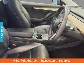Used Tesla Model 3 2025 for sale - 76128453: Photo 3