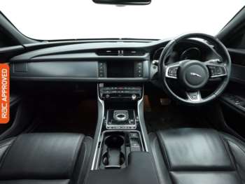 Used Jaguar XF 2017 for sale - 74613367: Photo